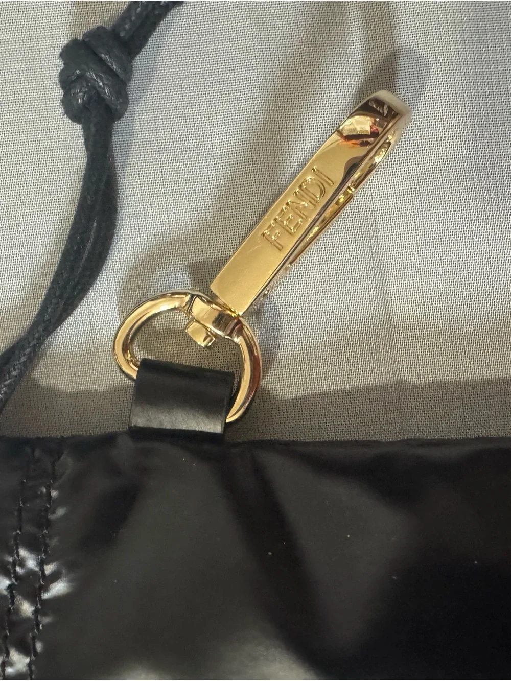FENDI 💯% Authentic cushioned eyewear Pouch with Yellow Iconic Logo and Gold Clip